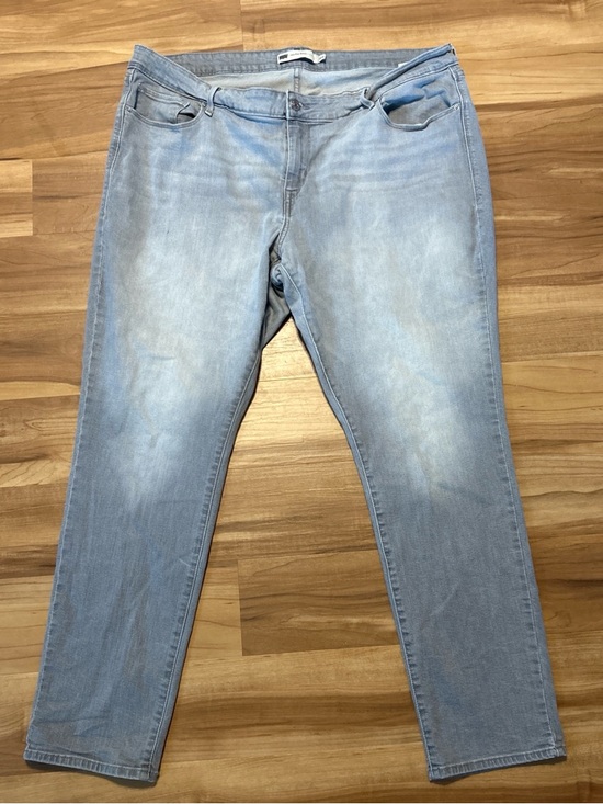 Levi's Denim - Levi’s Light Wash Women’s Jeans - Classic Straight Leg